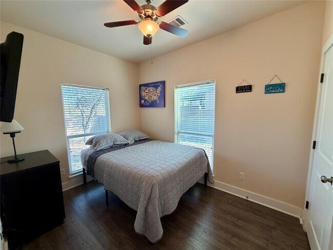 Building Photo - 5503 Hiline Rd