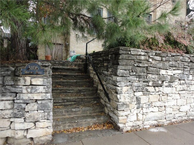 Building Photo - 311 Moore Blvd