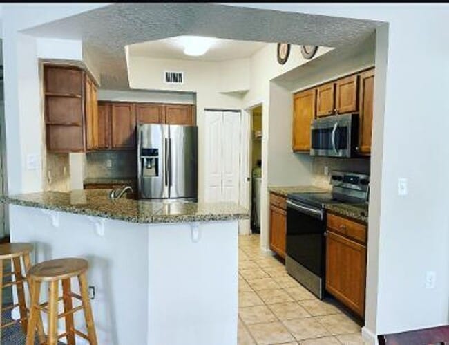 Building Photo - 225 Murcia Dr