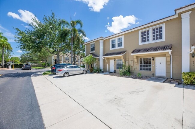Building Photo - 728 SW 122nd Ave
