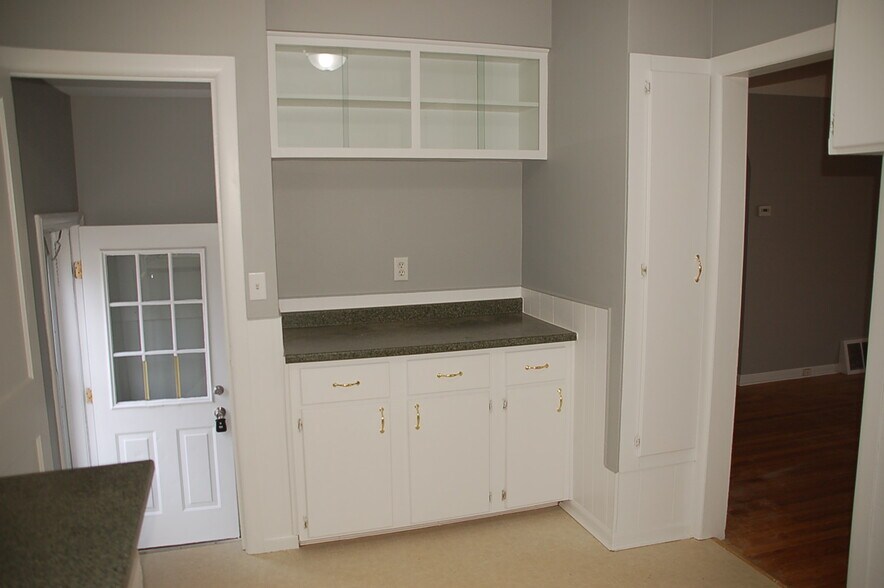Building Photo - 3517 Herrick St