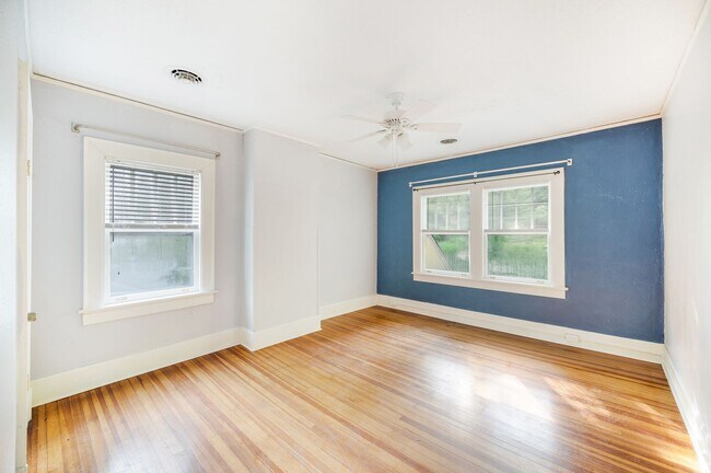 Building Photo - Beautifully updated House in Rivermont