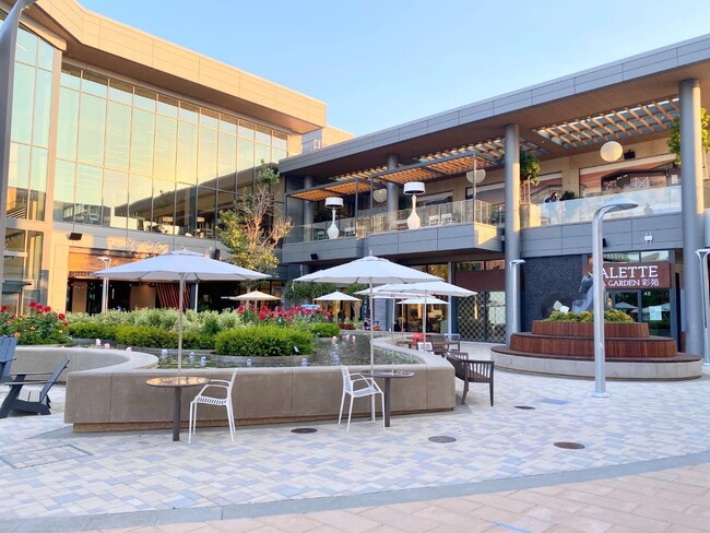 Building Photo - 127 22nd Ave