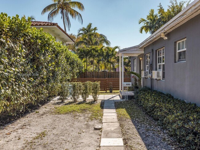 Building Photo - 440 NE 69th St