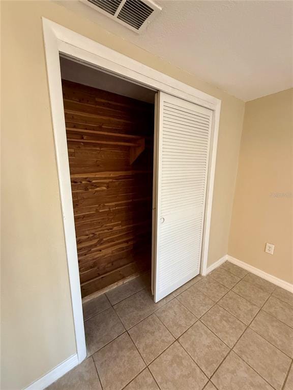 Building Photo - 3931 Claremont Dr