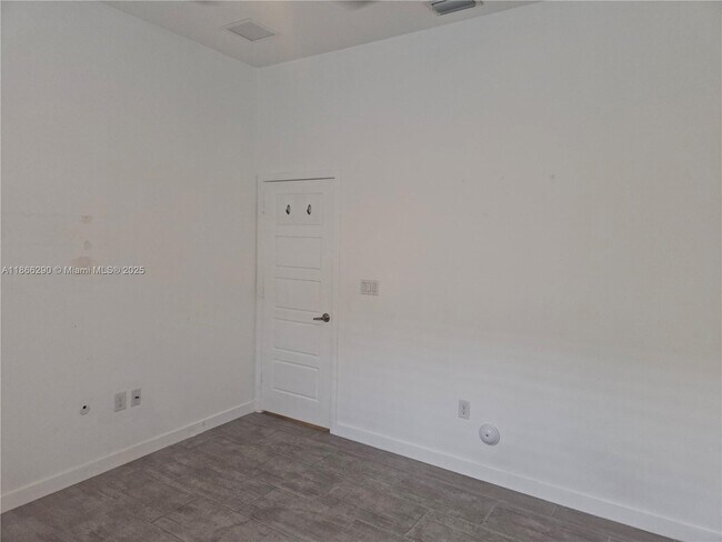 Building Photo - 17606 SW 149th Pl