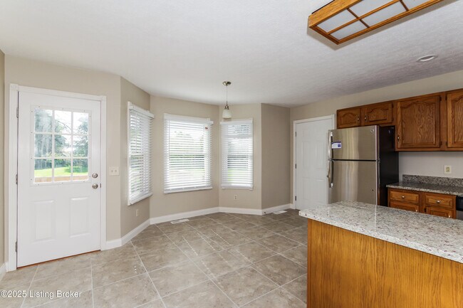Building Photo - 300 Wava Dr