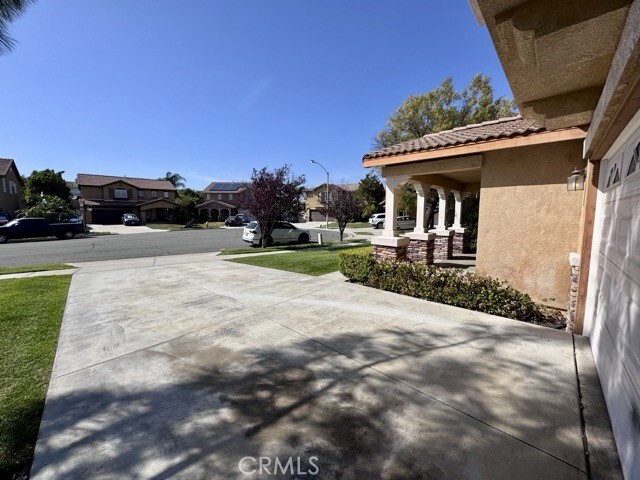 Building Photo - 37876 Amberleaf Ct