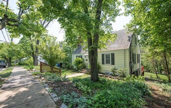 Building Photo - 2416 S Culpeper St
