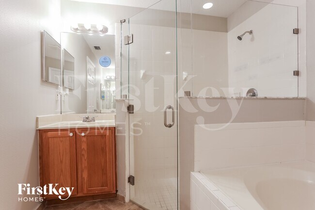 Building Photo - 1168 SW Idol Ave