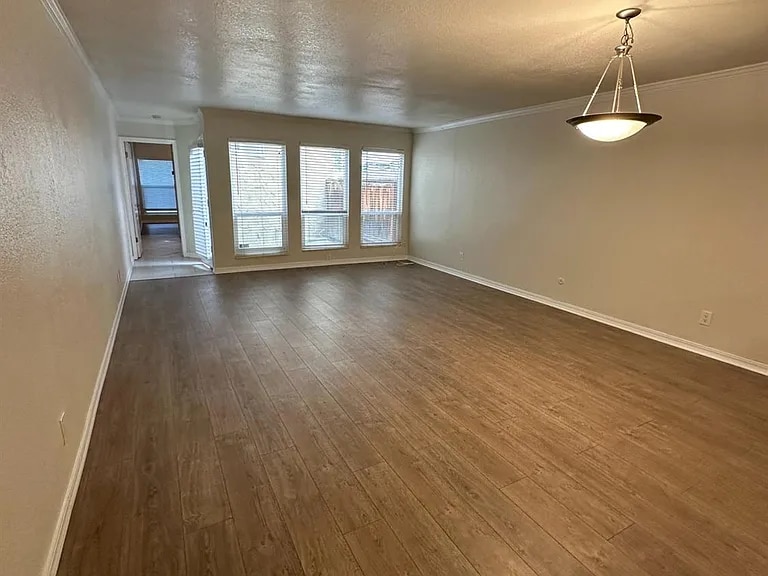 Building Photo - 7178 N Fruit Ave