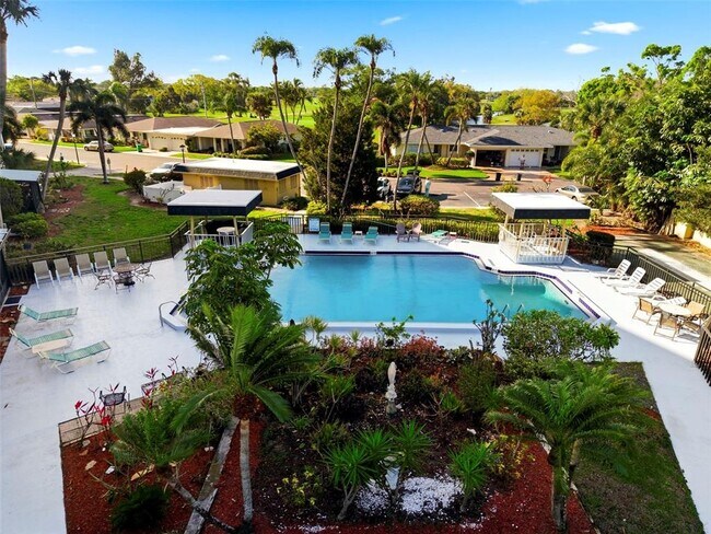 Building Photo - 8950 Park Blvd