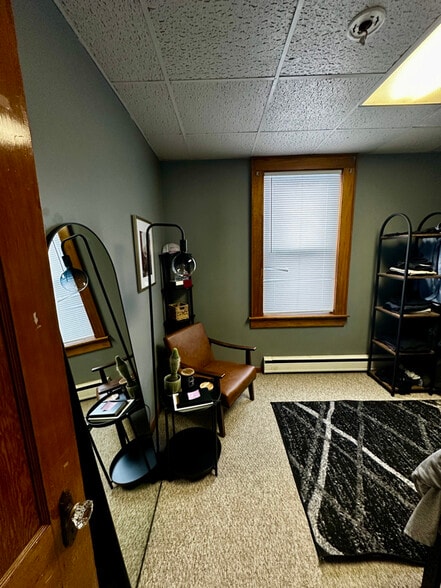 Building Photo - 2 Canfield St