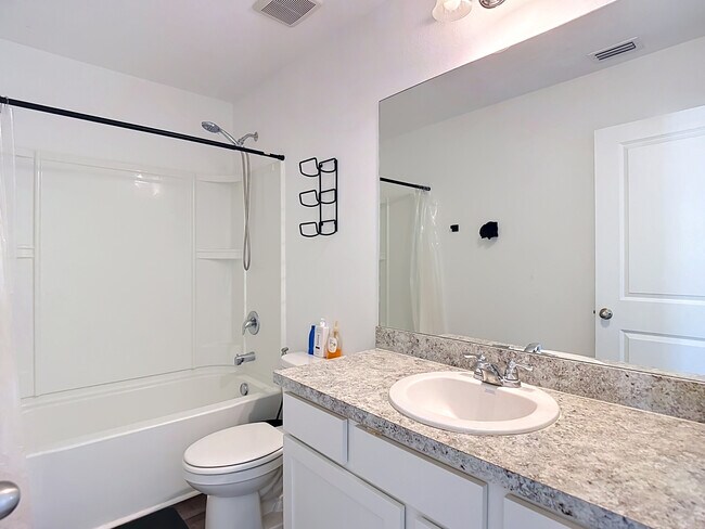 Building Photo - 35544 Shade Fern Ln