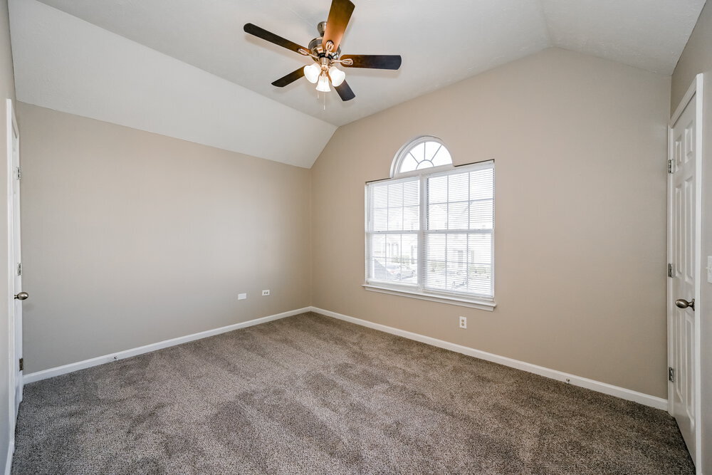 Building Photo - 8021 Logan Dr