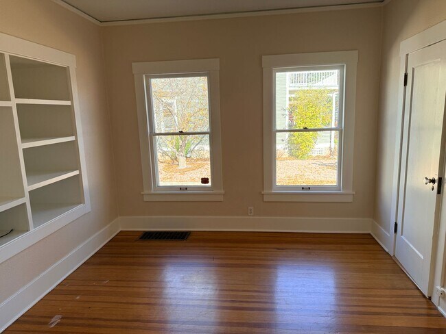 Building Photo - Nice single family home in the "OLD NORTH END"