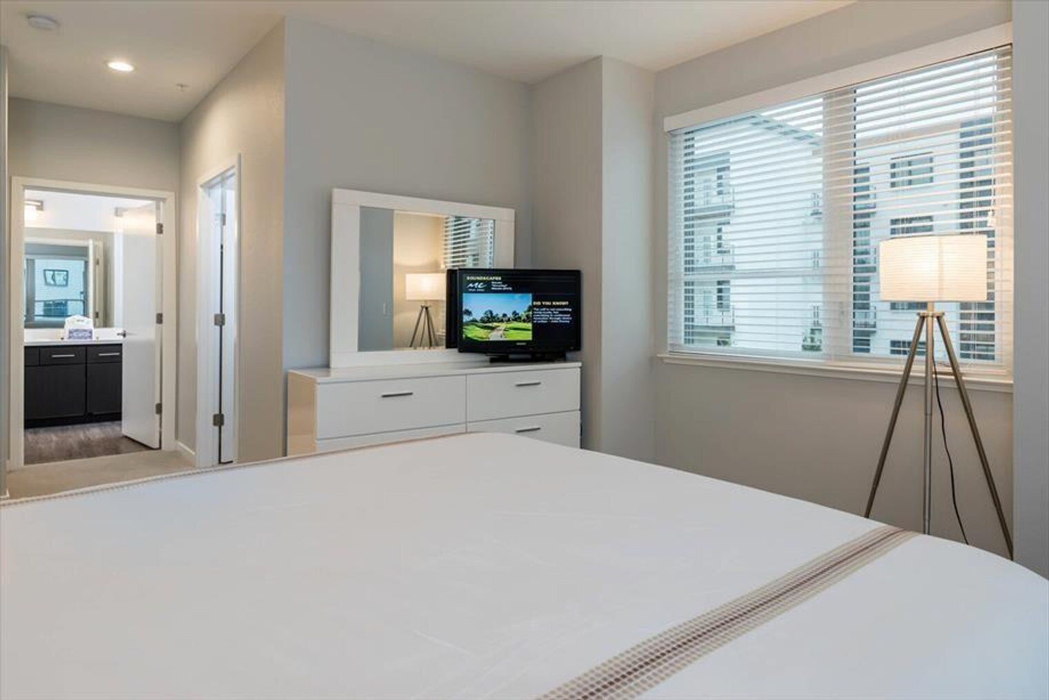 Building Photo - 3639 Haven Ave