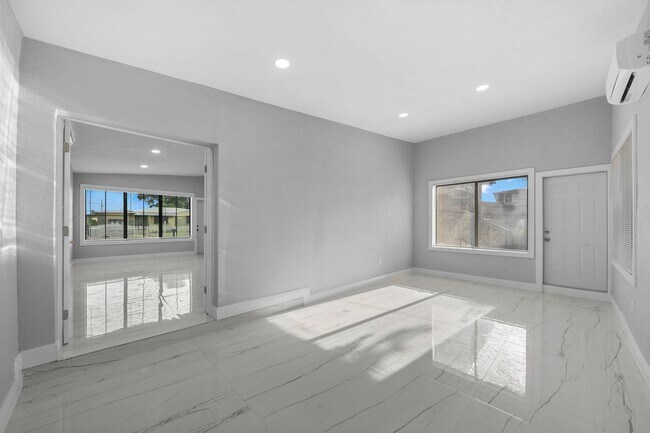 Building Photo - 1300 NW 90th St