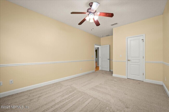 Building Photo - 1028 Meadow View Ln