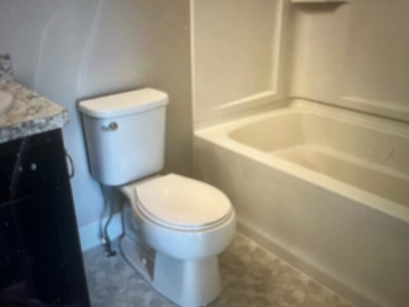 Building Photo - 6012 Farmstead Ave