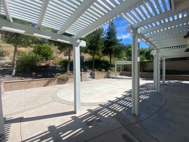 Building Photo - Single Story in Greer Ranch