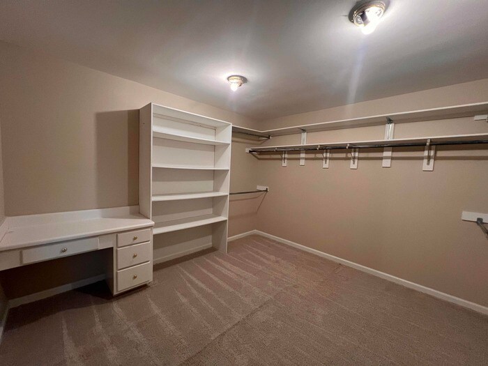 Building Photo - 121 Illinois Bayou Dr