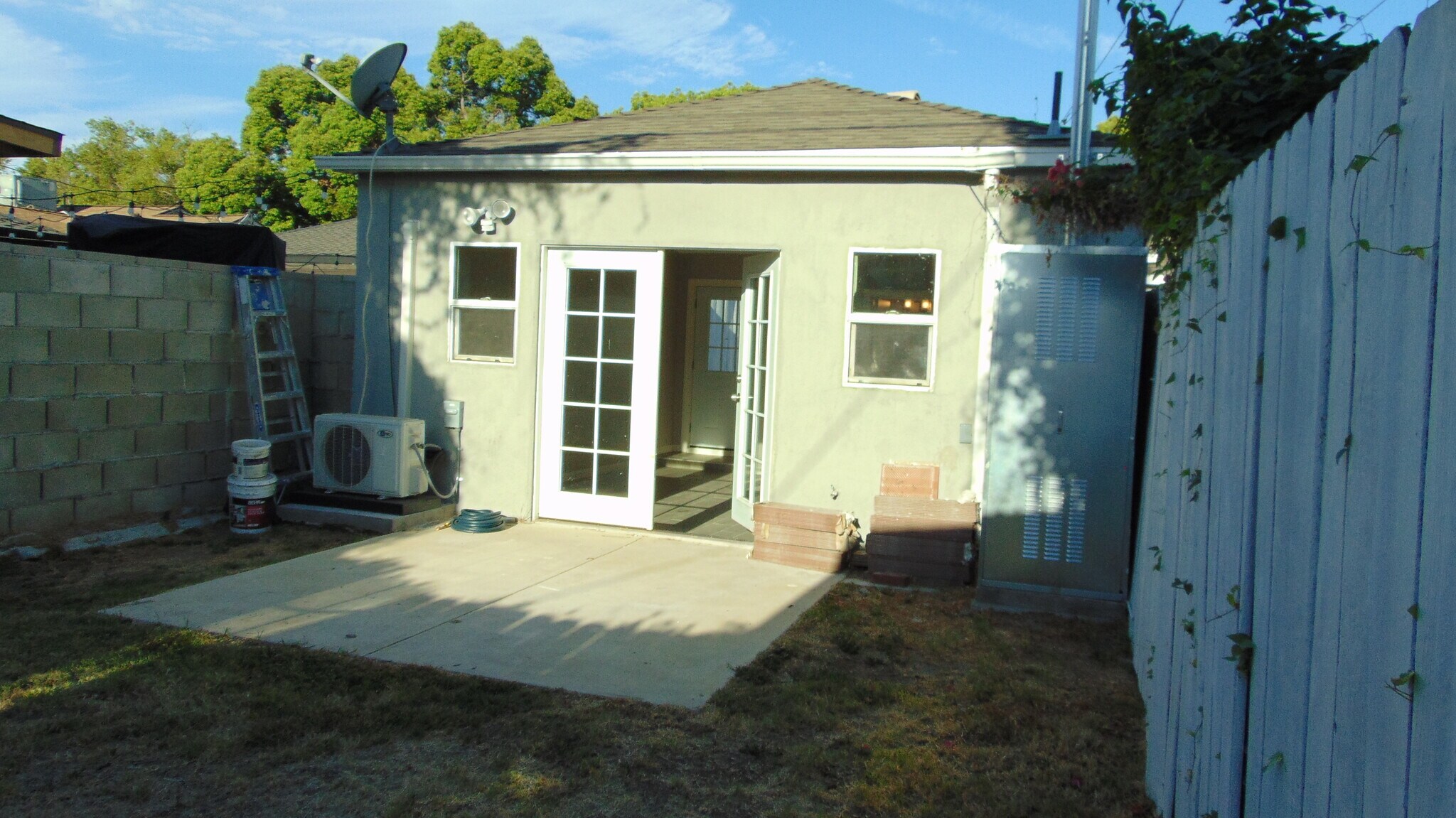 Building Photo - 6644 Forbes Ave