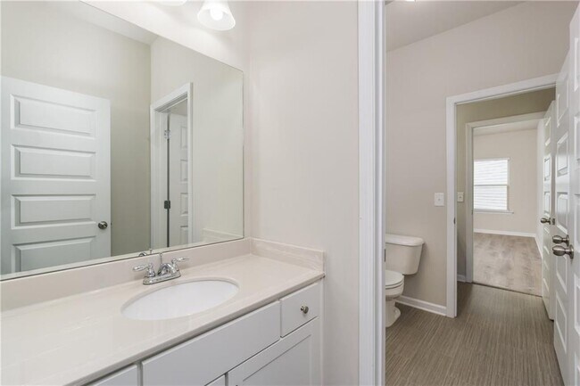 Building Photo - 67 Summer House Ct