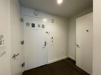 Building Photo - 131-05 40th Rd