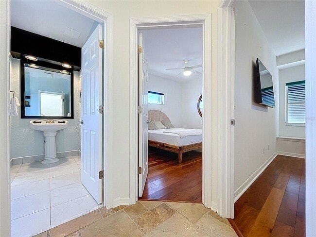 Building Photo - 8485 Blind Pass Dr