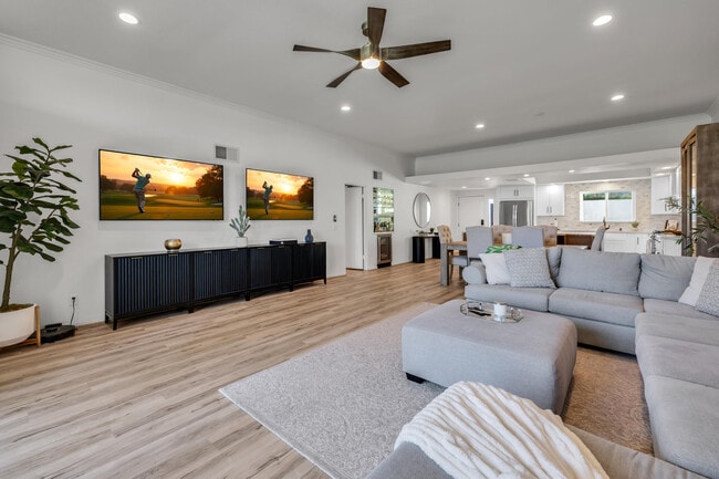 Building Photo - 47760 Eisenhower Dr