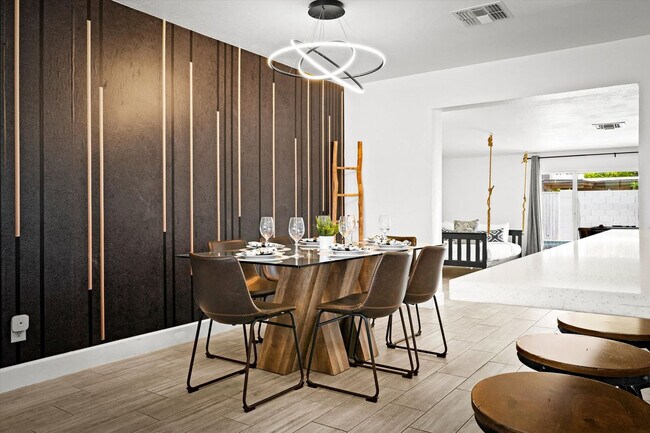 Building Photo - 4920 N 85th St