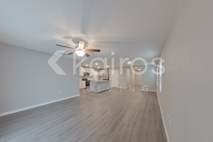 Building Photo - 8515 SW 43rd Ter