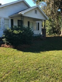 Building Photo - 2 bedroom cottage