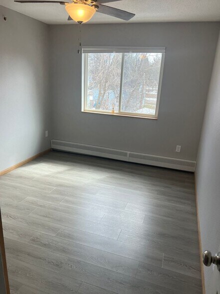 Building Photo - 431 Central AVE W