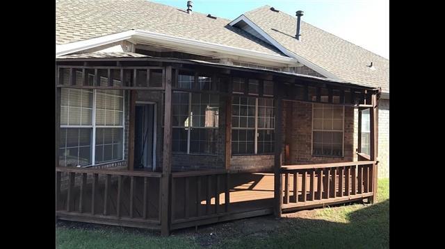 Building Photo - 1609 Thompson Dr