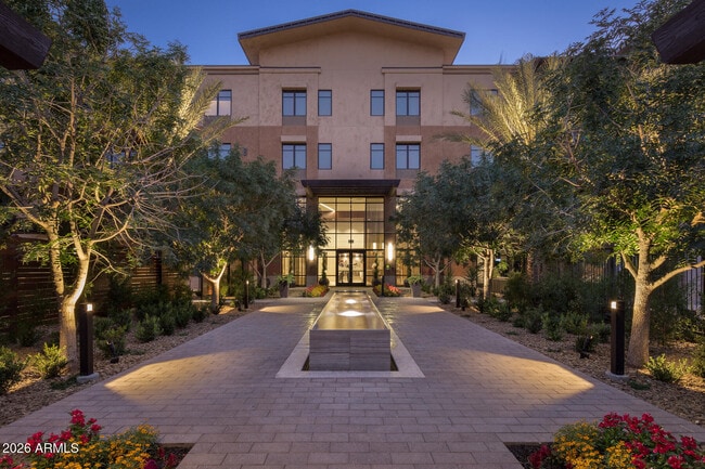 Building Photo - 6166 N Scottsdale Rd