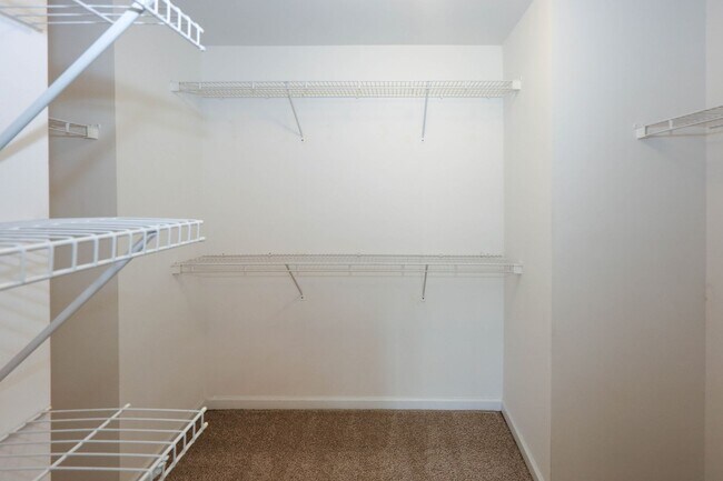 Building Photo - 2895 Haynes Club Cir SW