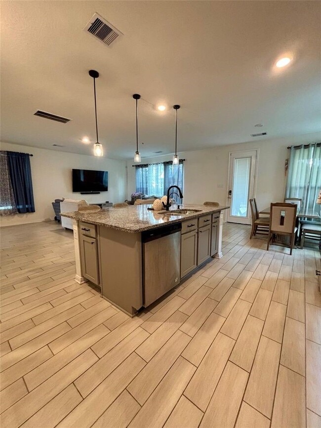 Building Photo - 734 Hardwood Grv Ct