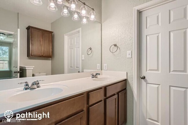 Building Photo - 3 br, 2 bath House - 6526 Palmetto Way UNIT