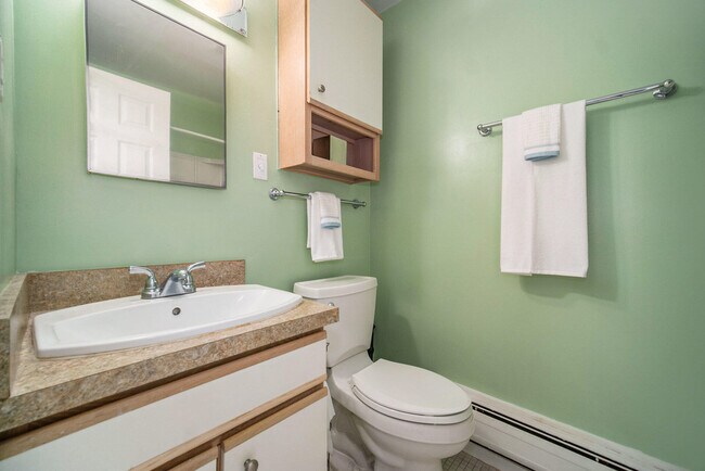 Building Photo - 1209 Island Dr