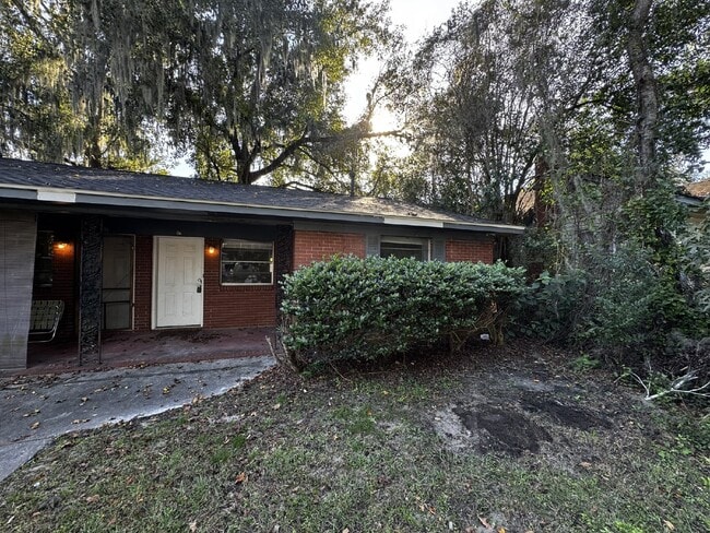 Primary Photo - Duplex For Rent