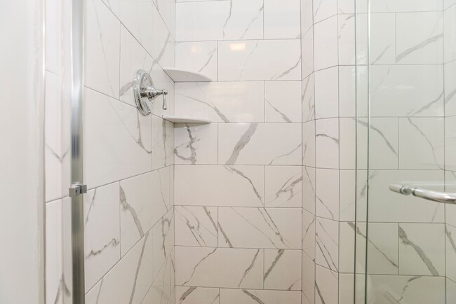 Building Photo - 140 Nash St