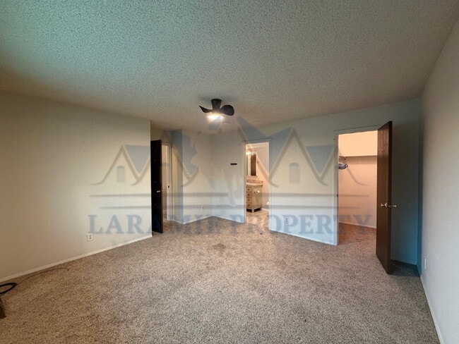 Building Photo - 1080 N 18th St