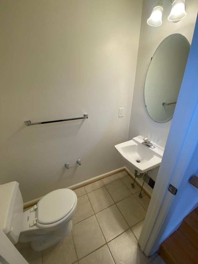 Building Photo - Application Fee Waived For Fall! A spacious three bedroom, two and one half bath townhouse locate...