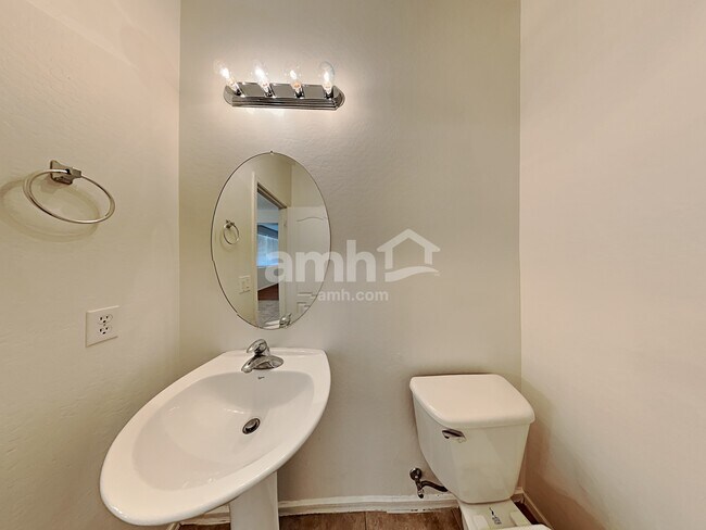 Building Photo - 17584 W Banff Ln