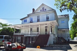 Building Photo - Charming Midtown Aparment with Wood Floors