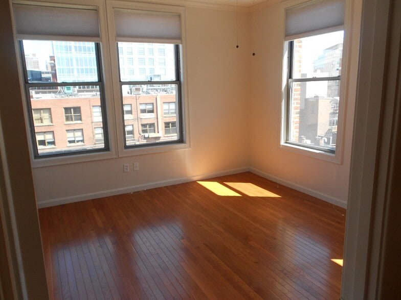 Building Photo - 4 Haviland St