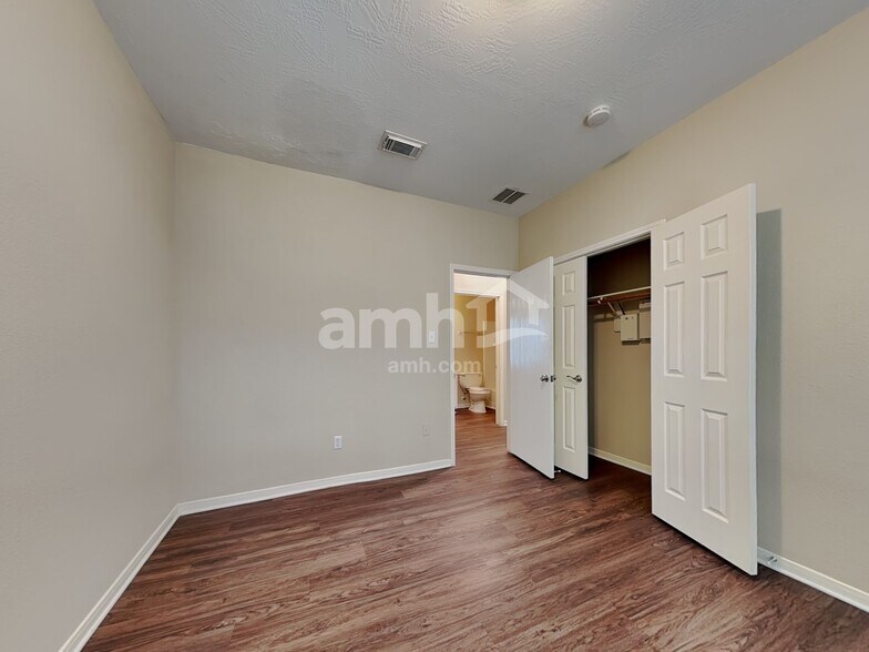 Building Photo - 19314 Yaupon Creek Dr