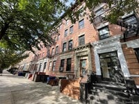 Building Photo - 513 Park Pl